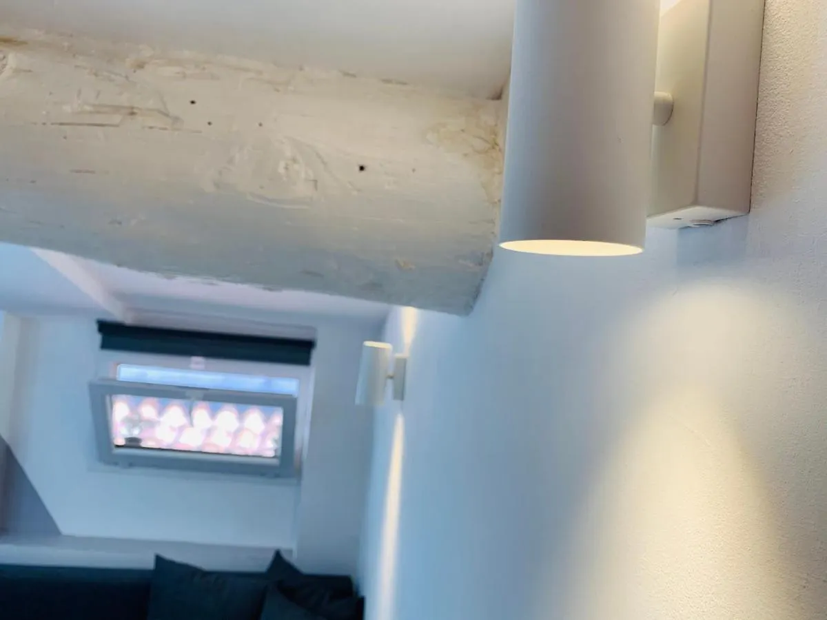 Couronne Studio Apartment Aix-en-Provence